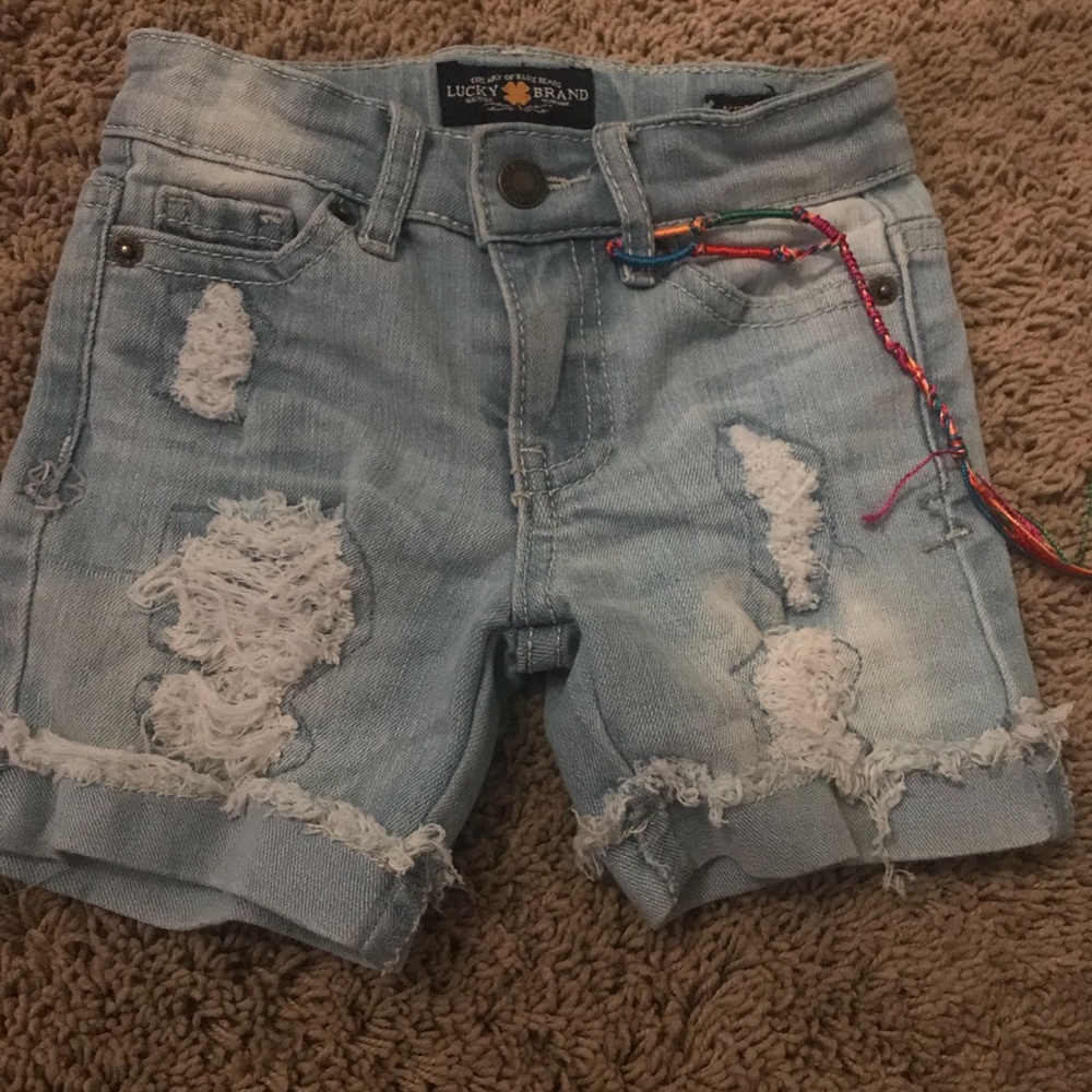 Nice distressed LUCKY jean shorts size 2